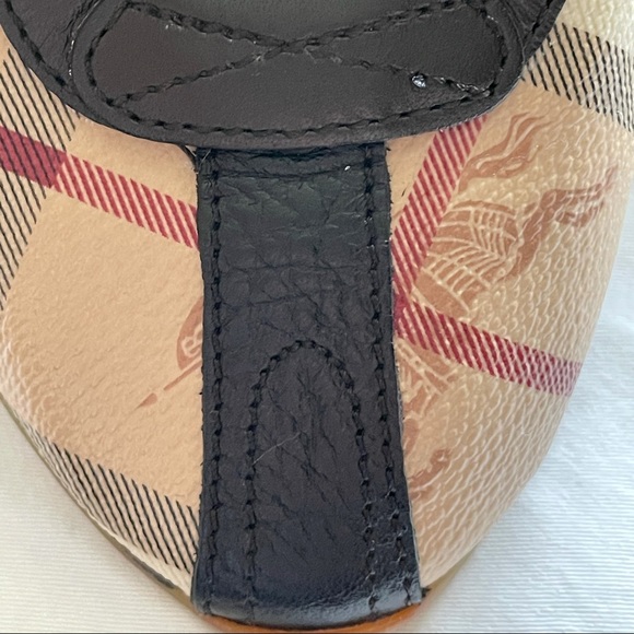 Burberry London Women’s Sneakers - Picture 11 of 12